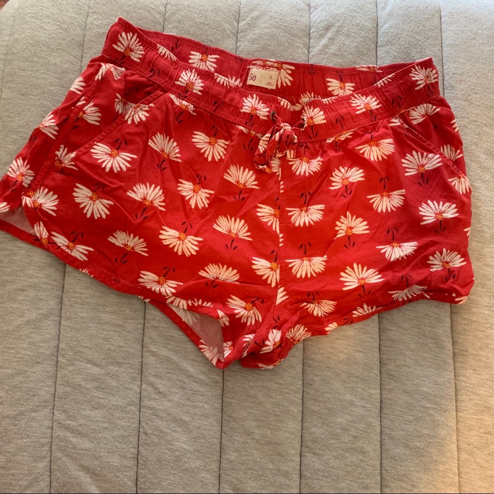 SO Daisy Soft Shorts